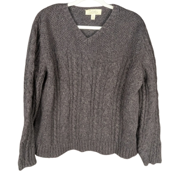 Cabela's XL sweater in charcoal gray, very heavy and in excellent condition - Picture 1 of 9